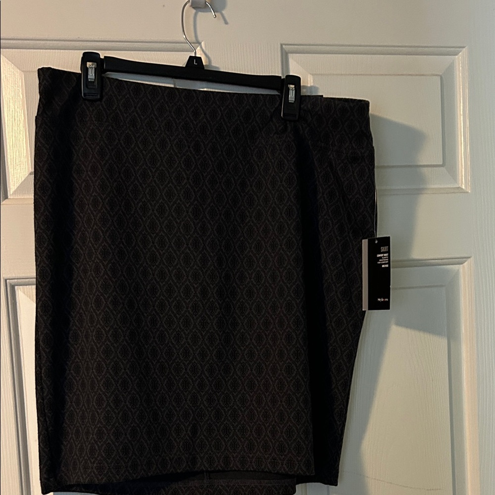 Elegant Black and grey Pencil Skirt